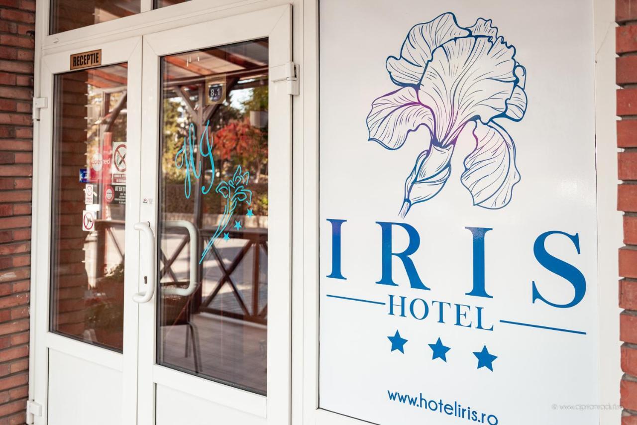 Hotel Iris Tirnaveni ภายนอก รูปภาพ
